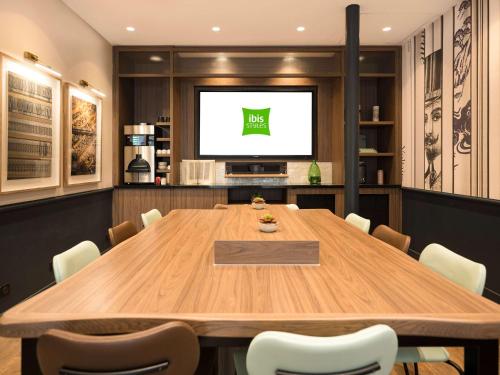 ibis styles paris gare de lyon bastille