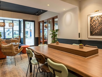 ibis styles paris gare de lyon bastille