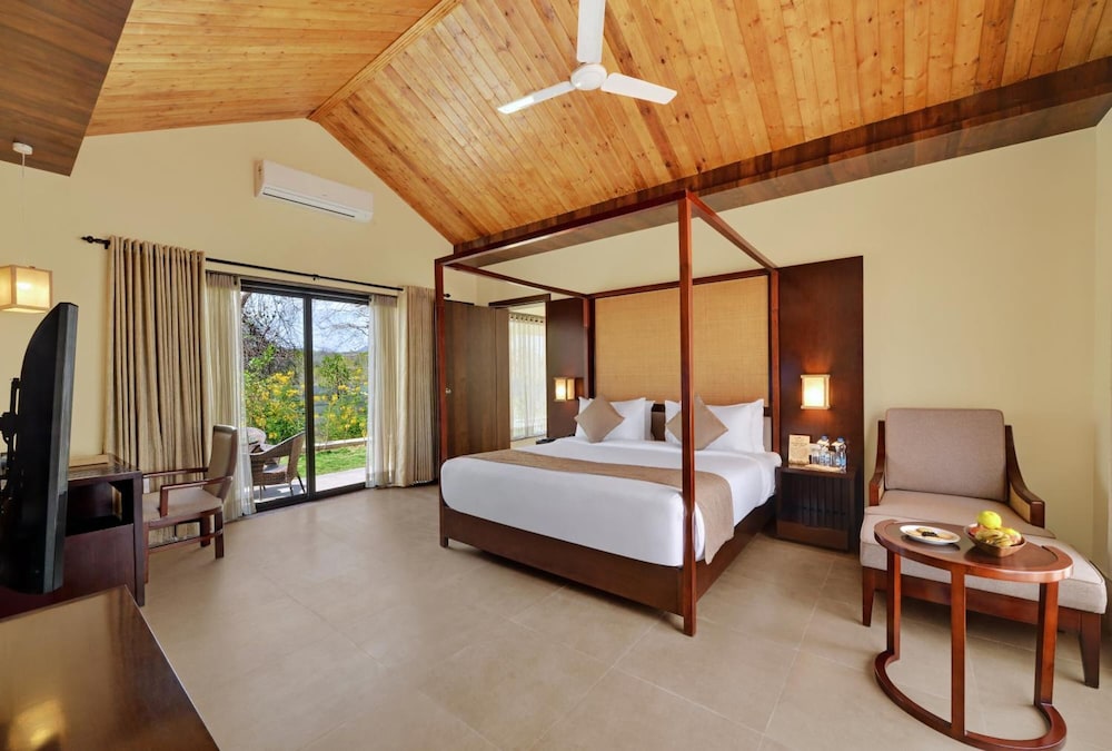 the fern sattva resort polo forest