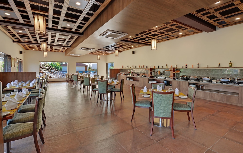 the fern sattva resort polo forest