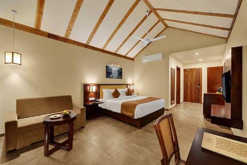 the fern sattva resort polo forest