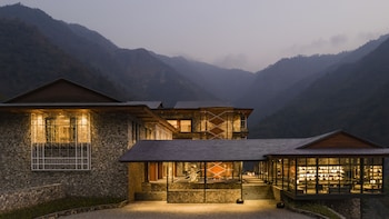 taj rishikesh resort and spa uttarakhand