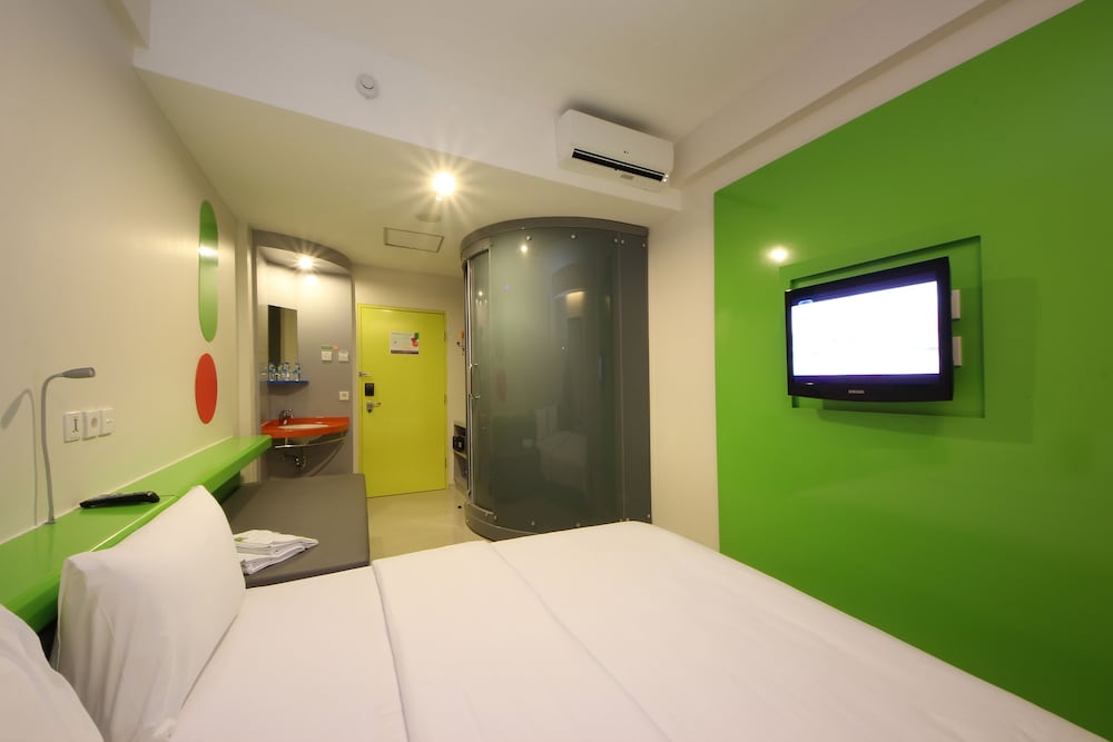 pop hotel kuta beach bali