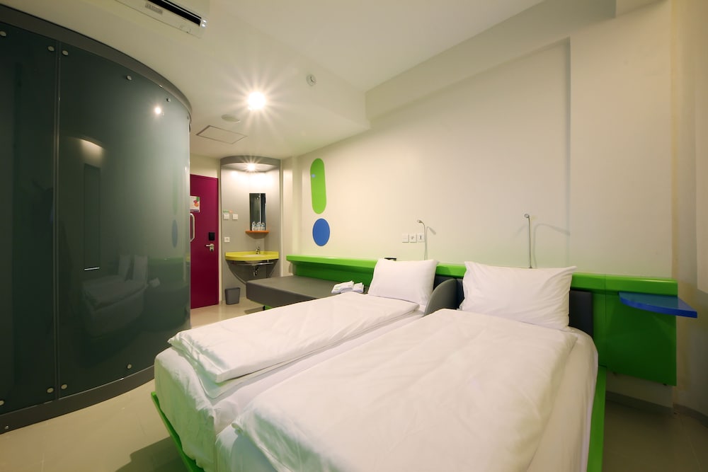 pop hotel kuta beach bali