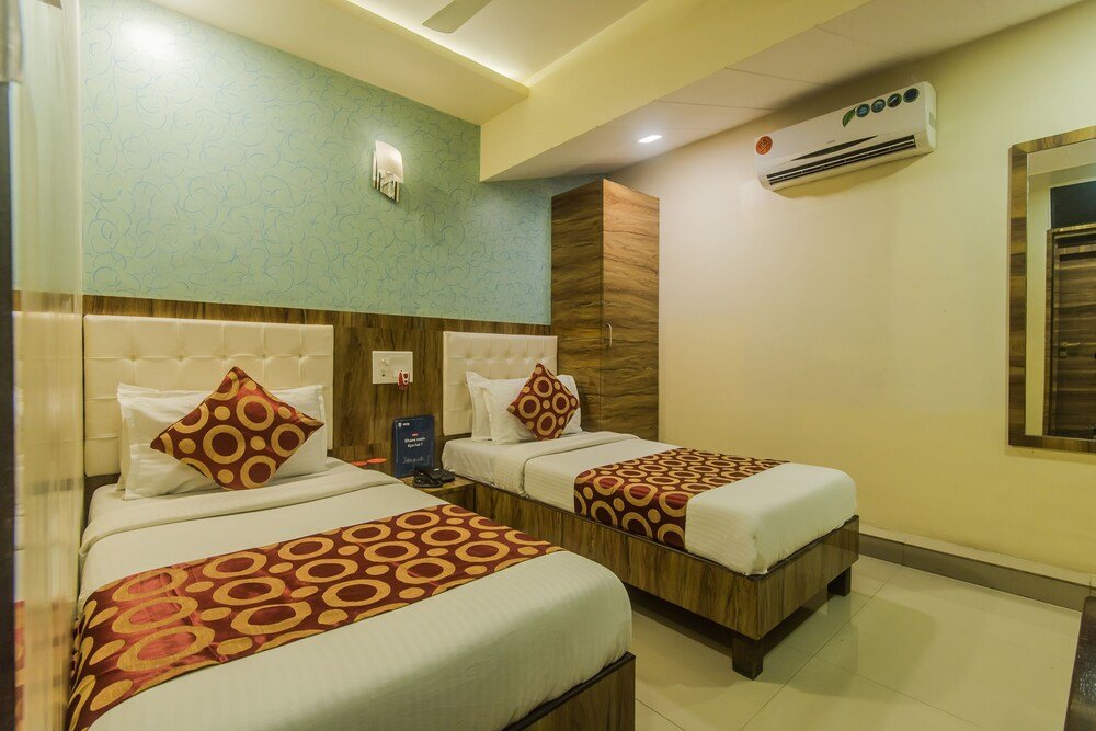 Hotel Golden Park,Kalyan West,3 star
