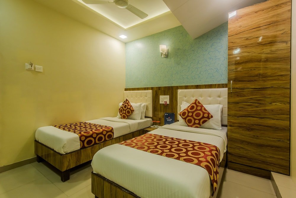 Hotel Golden Park,Kalyan West,3 star
