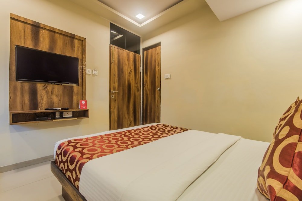 Hotel Golden Park,Kalyan West,3 star