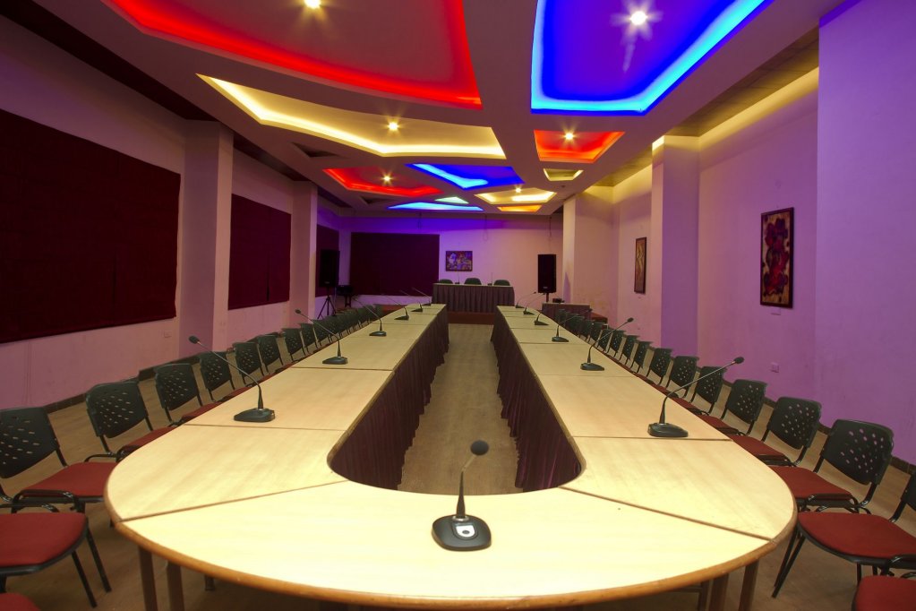Kapalin Resort,Shuru Road,4 star