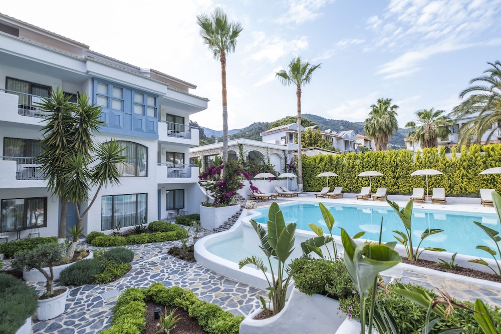 kassandra boutique hotel