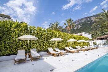 kassandra boutique hotel