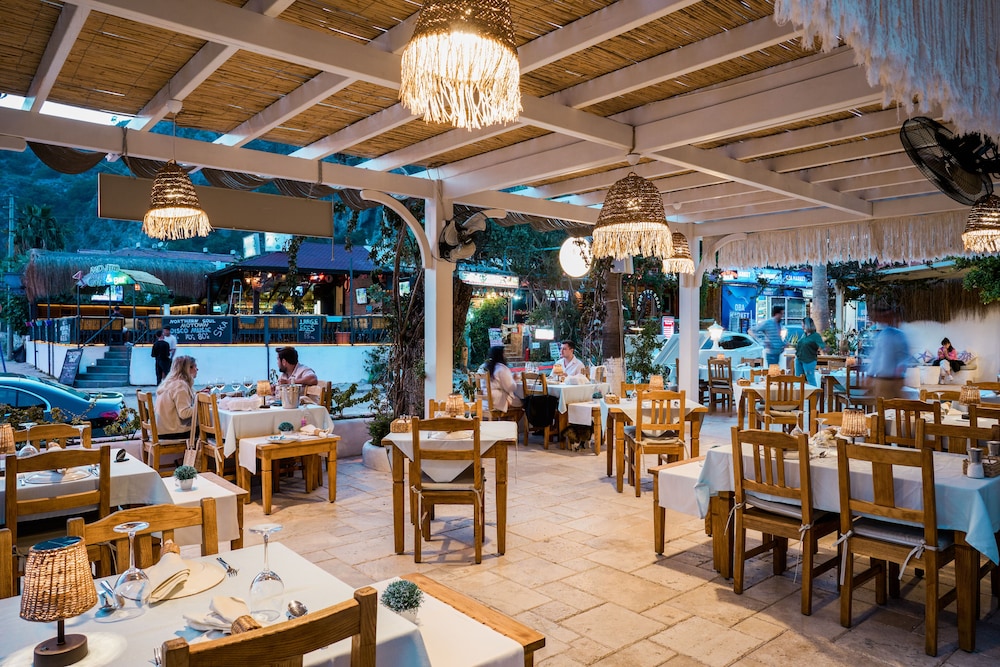 kassandra boutique hotel