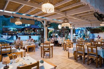 kassandra boutique hotel