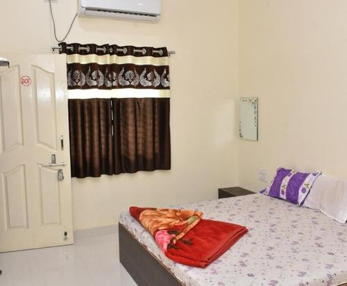 Hotel Shivalay Shegaon,,3 star