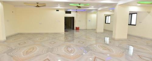 hotel shivalay shegaon