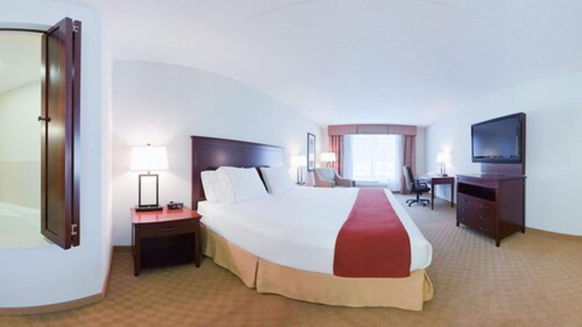 holiday inn express hotel and suites brockville by ihg