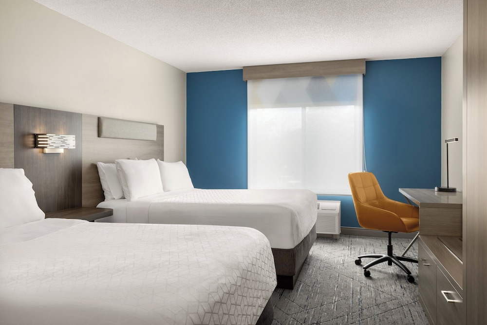 holiday inn express hotel and suites brockville by ihg