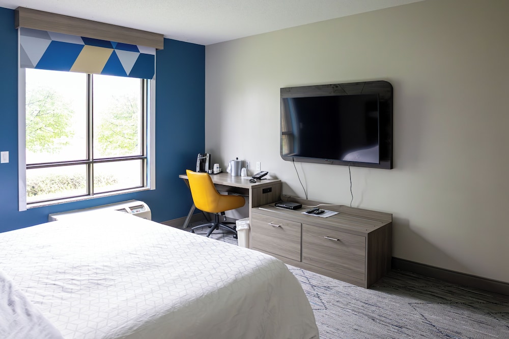 holiday inn express hotel and suites brockville by ihg