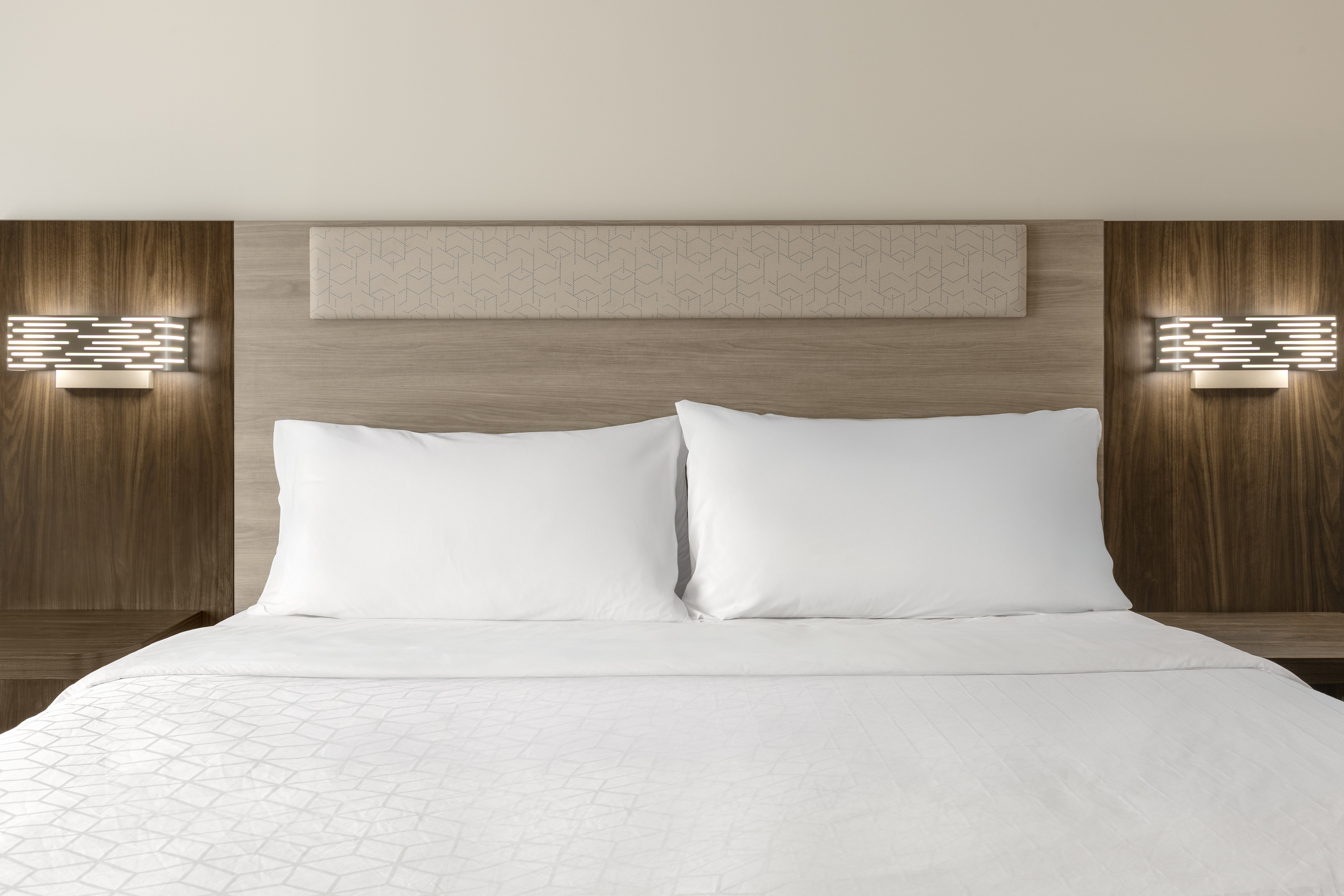 holiday inn express hotel and suites brockville by ihg
