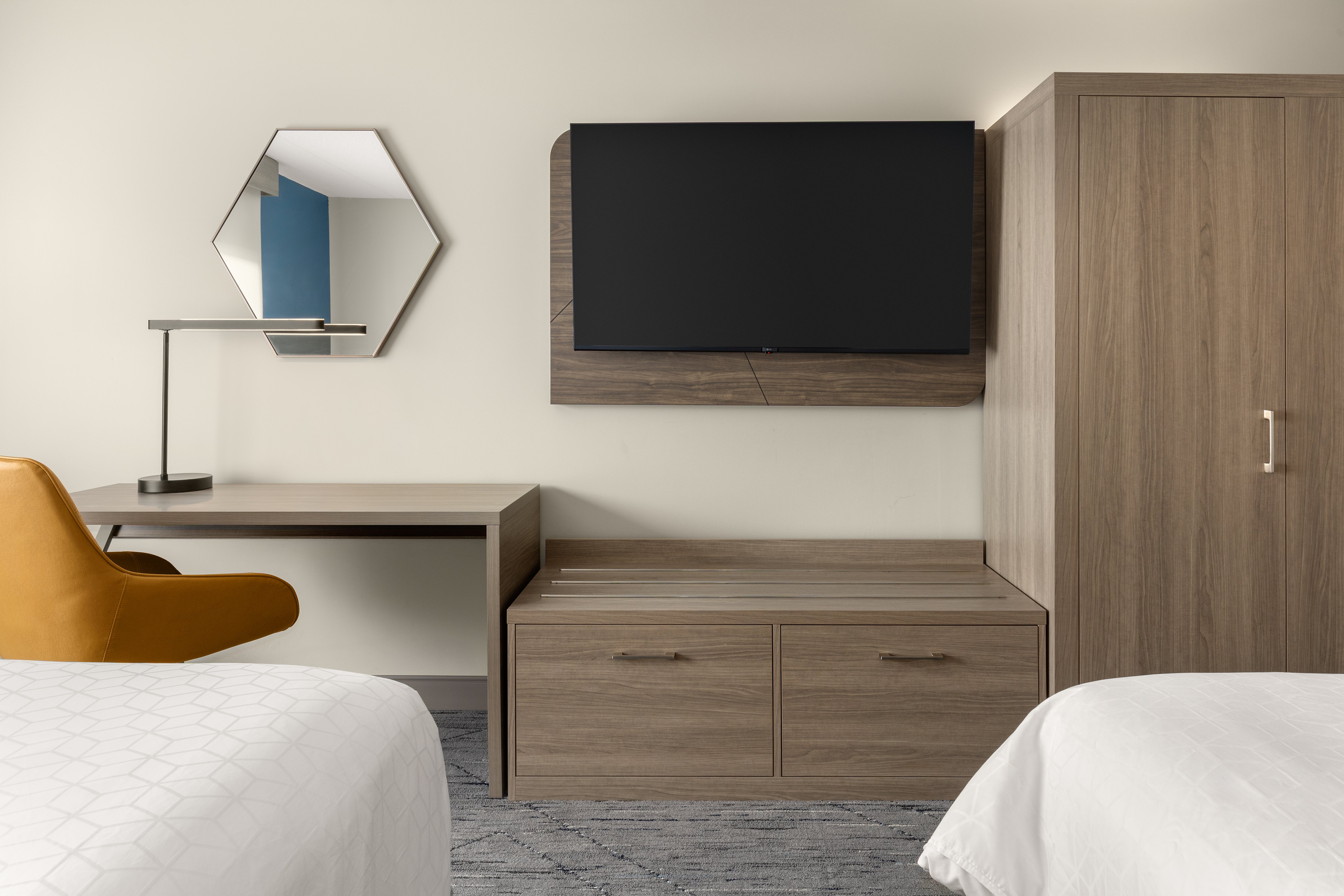 holiday inn express hotel and suites brockville by ihg