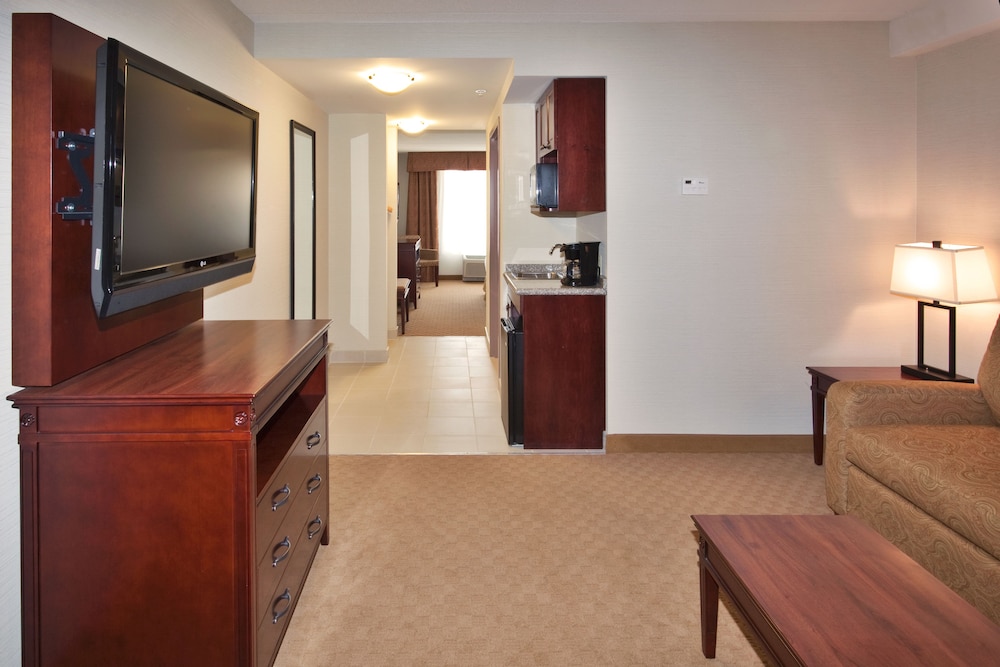 holiday inn express hotel and suites brockville by ihg