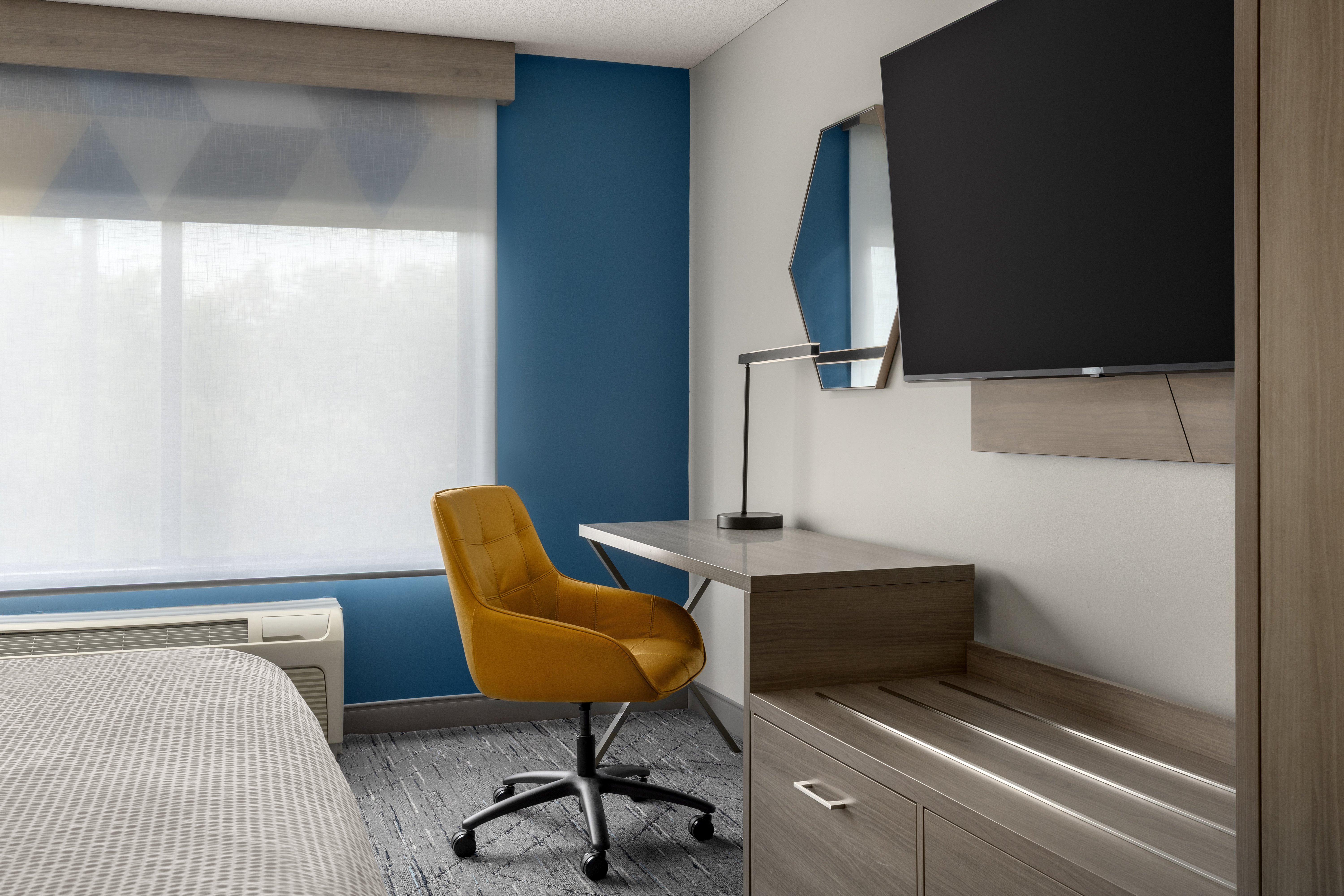 holiday inn express hotel and suites brockville by ihg