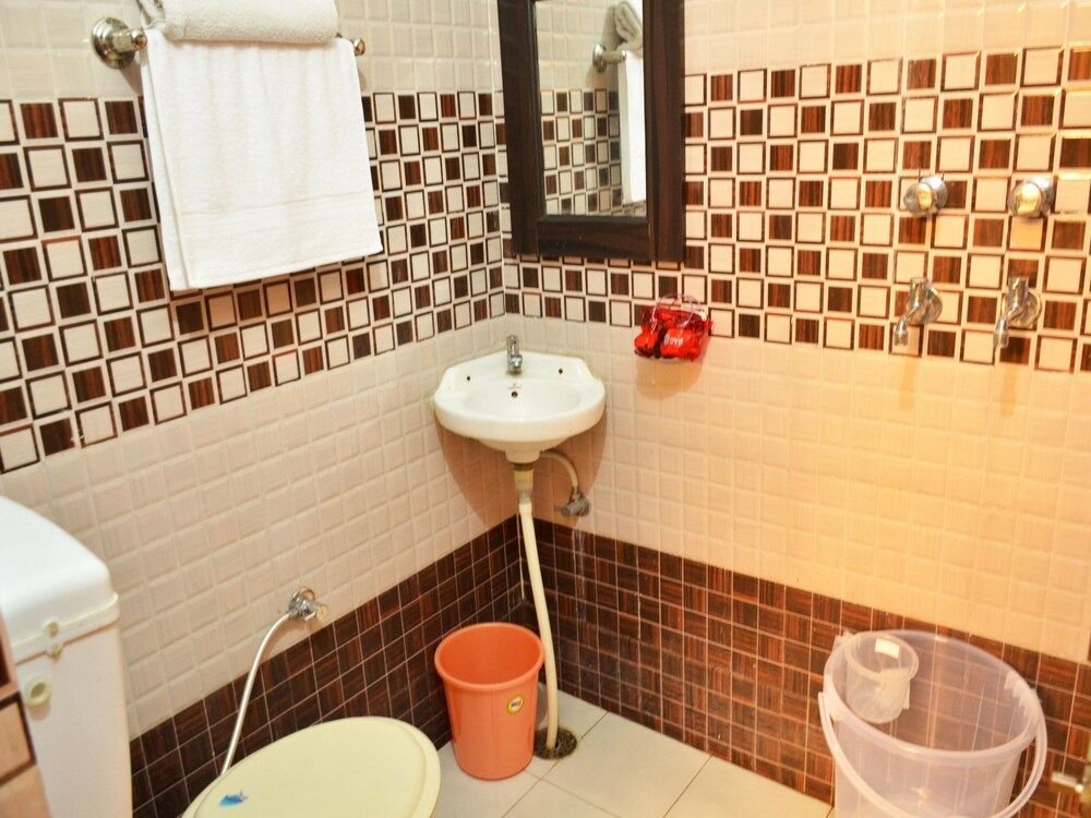 empire inn by oyo rooms
