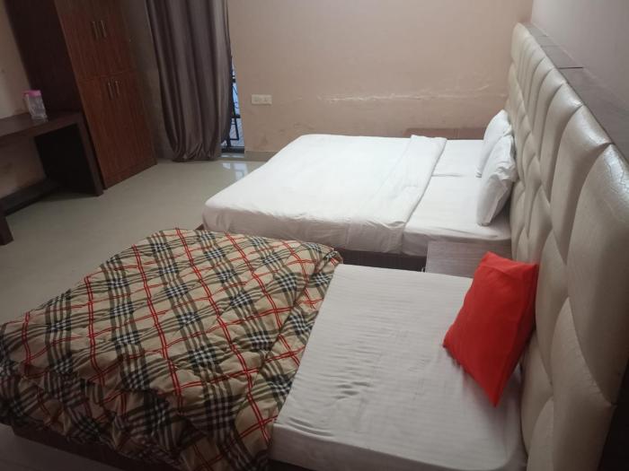 hotel queens pearl inn