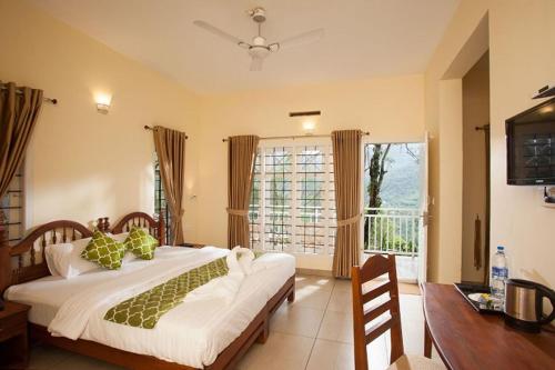 the breeze resort munnar