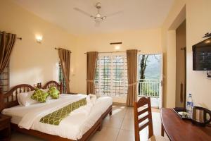 the breeze resort munnar