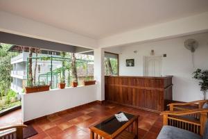the breeze resort munnar
