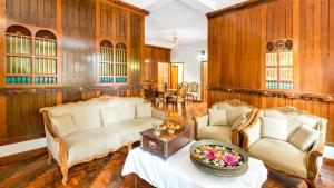 kumarakom wood castle serviced appartments