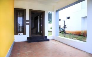 gb castle guesthouse yelagiri