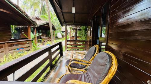 royal wood beach resort