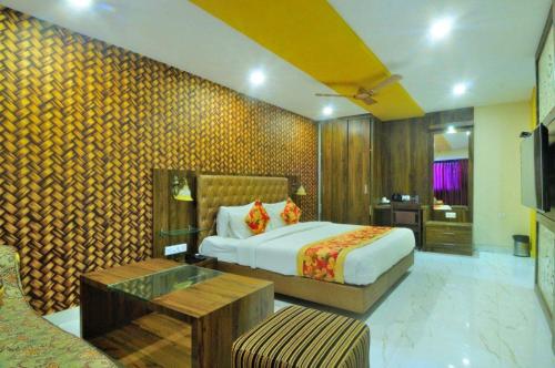 hotel new majestic
