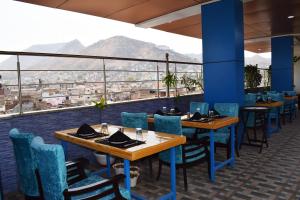 hotel new majestic