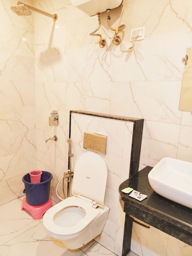 hotel krone delhi near igi airport by rmaap group