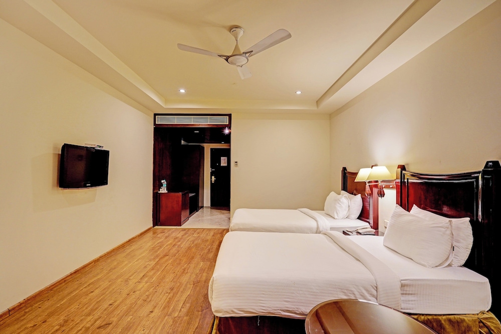 hotel krone delhi near igi airport by rmaap group