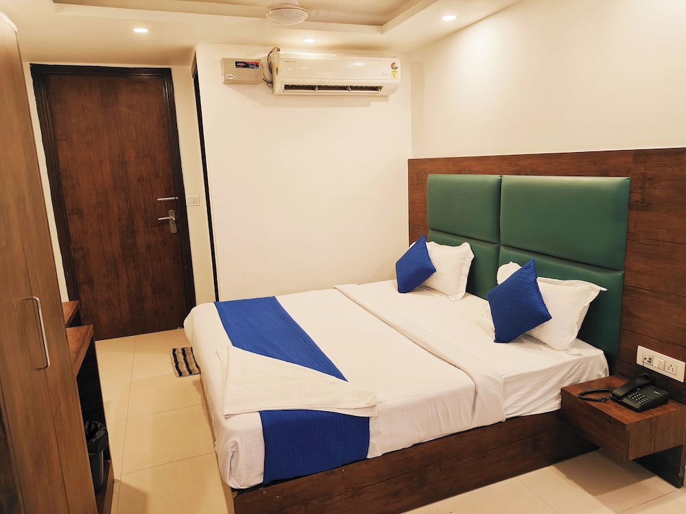 hotel krone delhi near igi airport by rmaap group