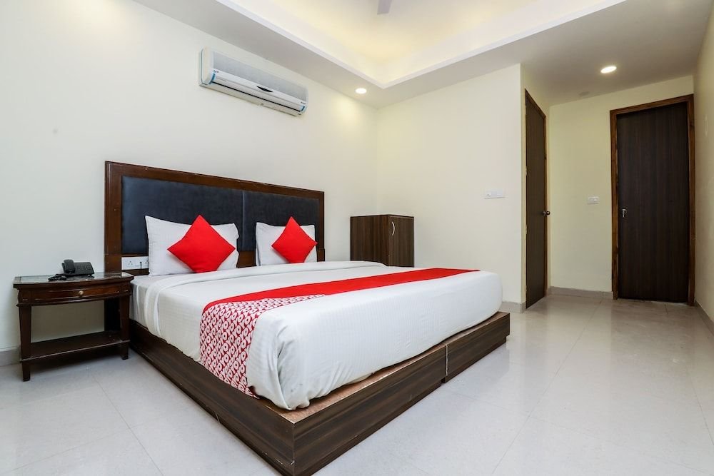 hotel krone delhi near igi airport by rmaap group