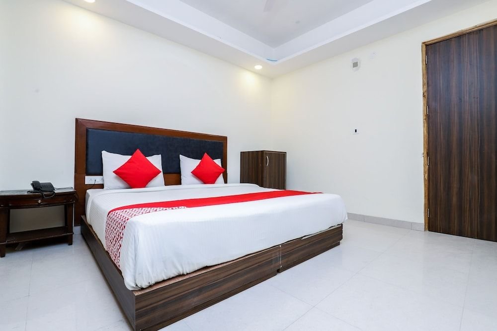 hotel krone delhi near igi airport by rmaap group