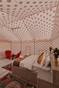 desert overnight camp and resort jaisalmer