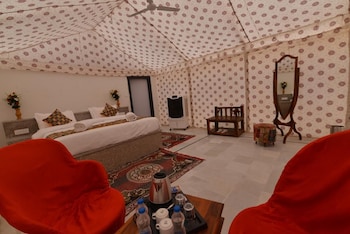 desert overnight camp and resort jaisalmer