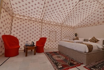 desert overnight camp and resort jaisalmer