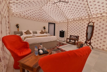 desert overnight camp and resort jaisalmer