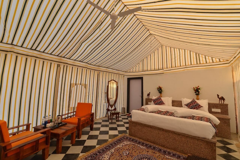 desert overnight camp and resort jaisalmer