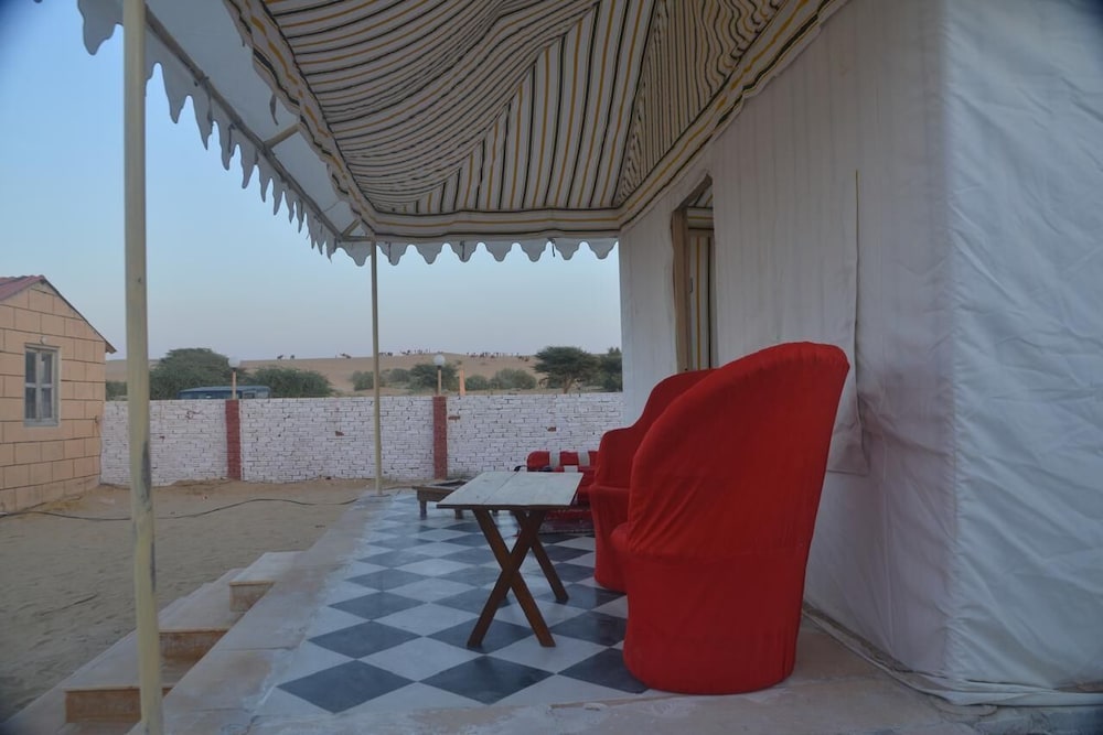 desert overnight camp and resort jaisalmer