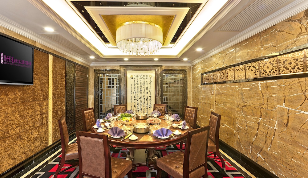 hotel emperor macau