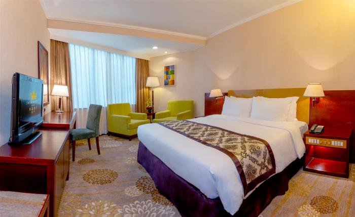 hotel emperor macau