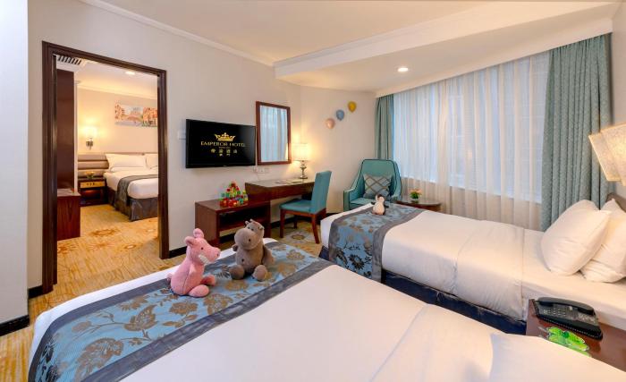 hotel emperor macau