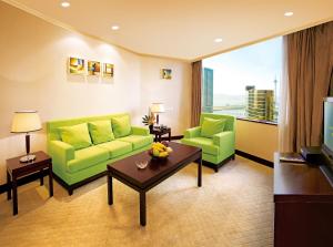 hotel emperor macau